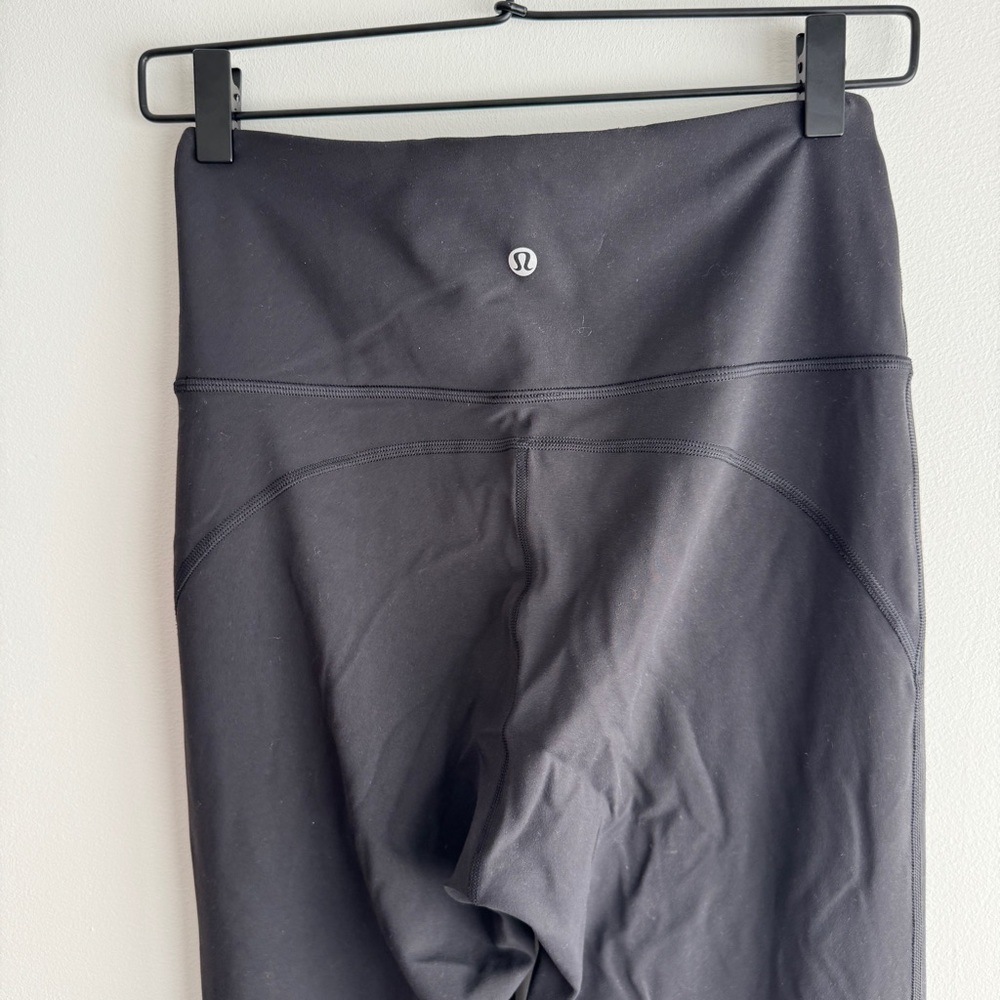 Lululemon Flare Pants Size 8 - Picture 3 of 3